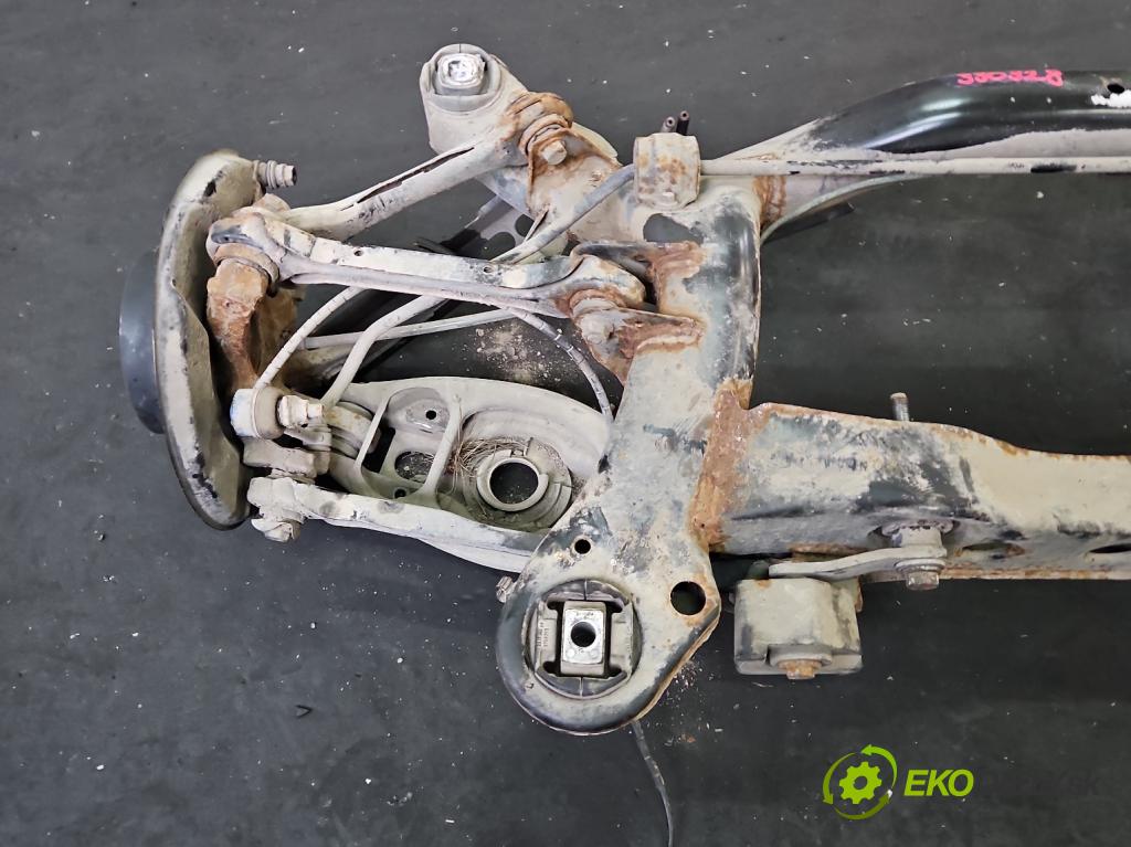 Bmw 1 E87 2004-2011 2.0d (M47): 122 HP manual 90 kW 1995 cm3 5- zadna výstuha  (Výstuha zadná)