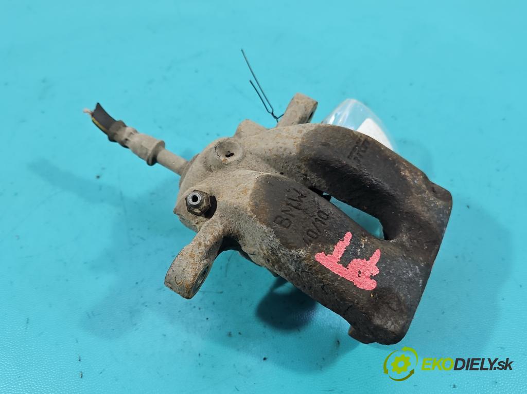 Bmw 1 E87 2004-2011 2.0d 122 HP manual 90 kW 1995 cm3 5- brzdič zadné pravý  (Kľučka dverí ostatné)