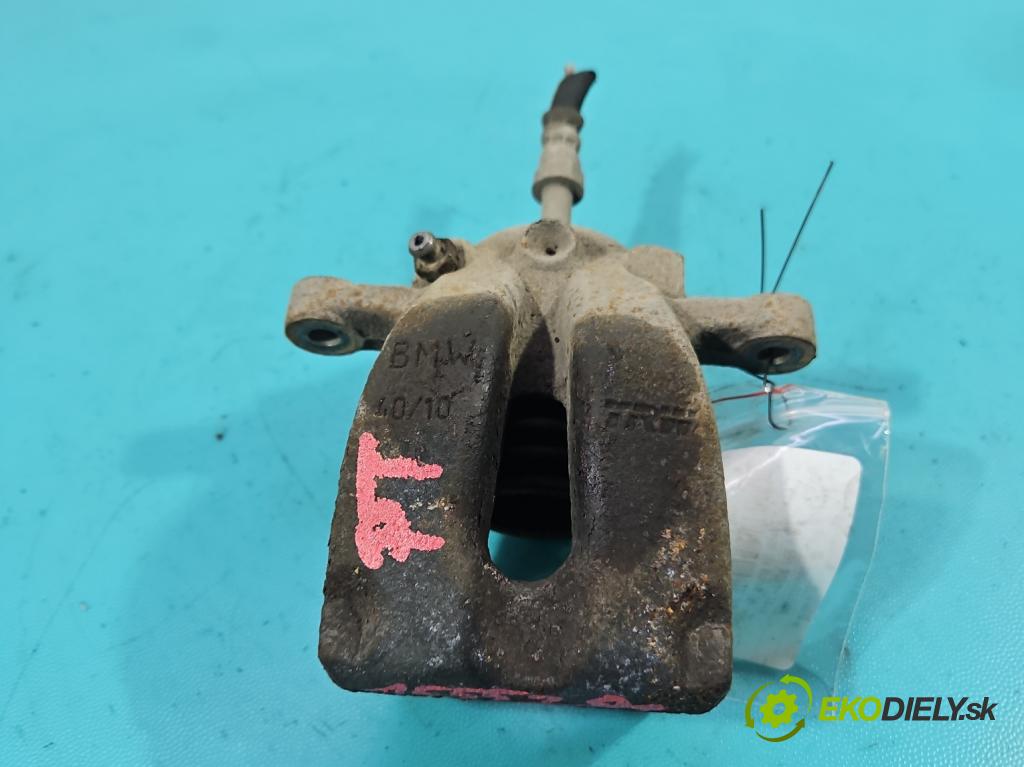 Bmw 1 E87 2004-2011 2.0d 122 HP manual 90 kW 1995 cm3 5- brzdič zadné pravý  (Kľučka dverí ostatné)