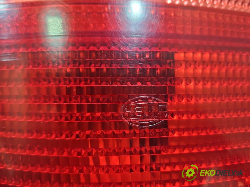 Seat Alhambra I 1996-2010 1.9 tdi 90 HP manual 66 kW 1896 cm3 5- svetlo / reflektor zadné pravé  (Kľučka dverí ostatné)