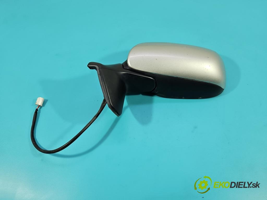 Toyota Auris I 2006-2013 2.0 D4D 126 HP manual 93 kW 1998 cm3 5- zrkadlo ľavé  (Kľučka dverí ostatné)