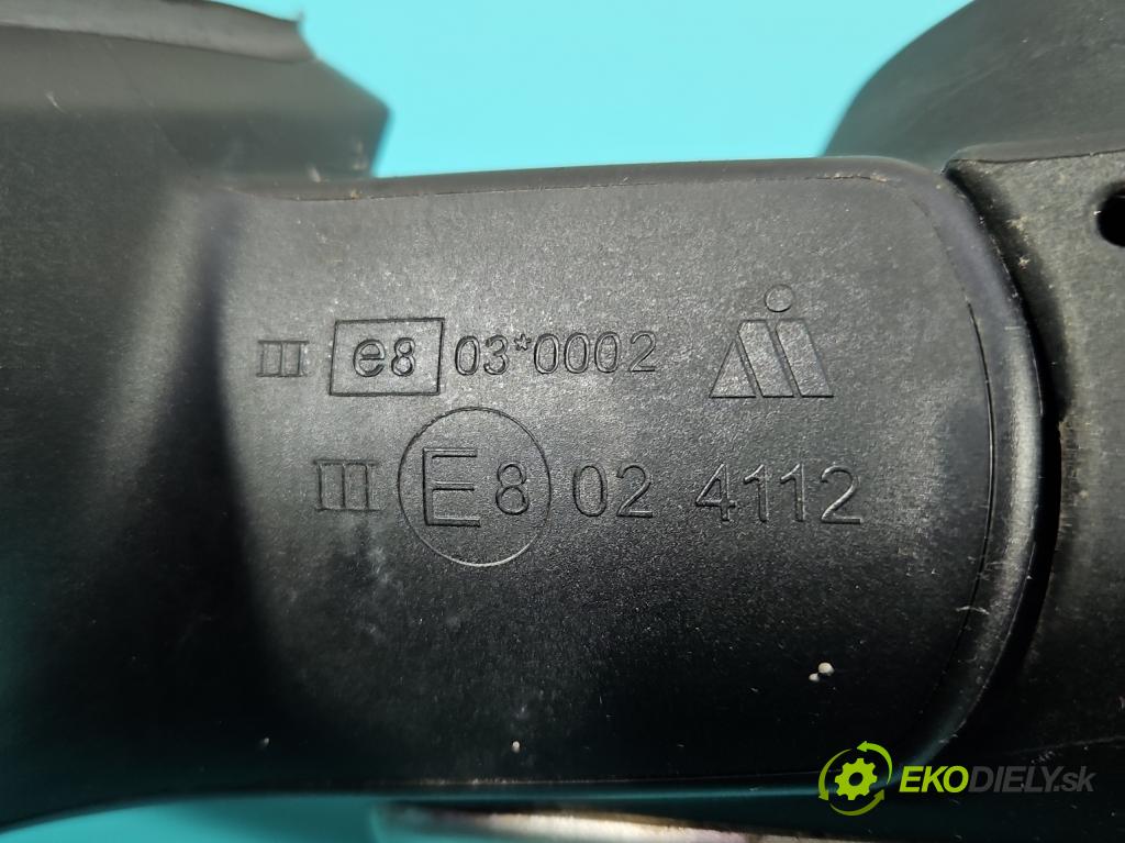 Toyota Auris I 2006-2013 2.0 D4D 126 hp manual 93 kW 1998 cm3 5- zpětné zrcátko pravé  (Klika dveří ostatní)