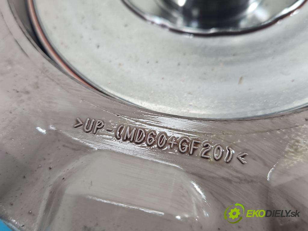 Toyota Auris II 2012-2018 1.8 hybrid 99 HP automatic 73 kW 1798 cm3 5- Generátor: