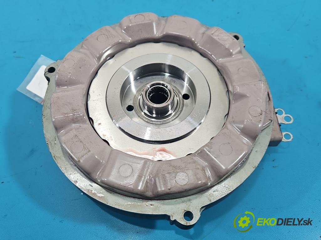 Toyota Auris II 2012-2018 1.8 hybrid 99 HP automatic 73 kW 1798 cm3 5- Generátor: