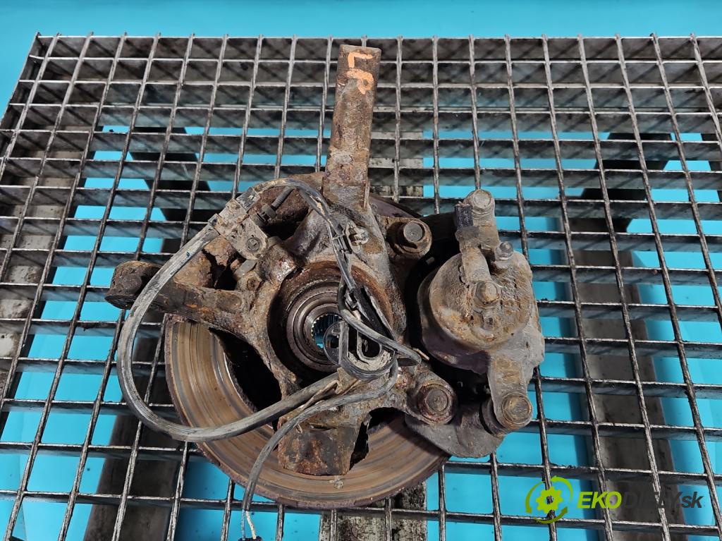 Toyota Yaris I 1999-2005 1.4 D4D 75 hp manual 55 kW 1364 cm3 5- náboj levé  (Náboj kola)