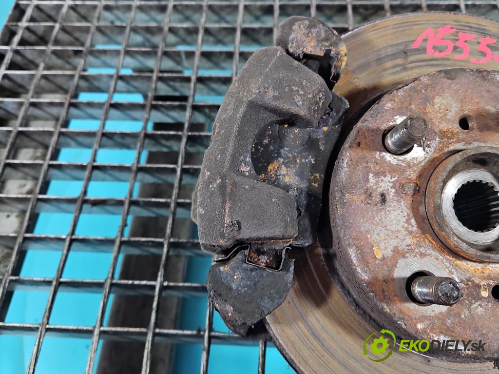 Toyota Yaris I 1999-2005 1.4 D4D 75 HP manual 55 kW 1364 cm3 5- brzdič predné ľavý  (Kľučka dverí ostatné)