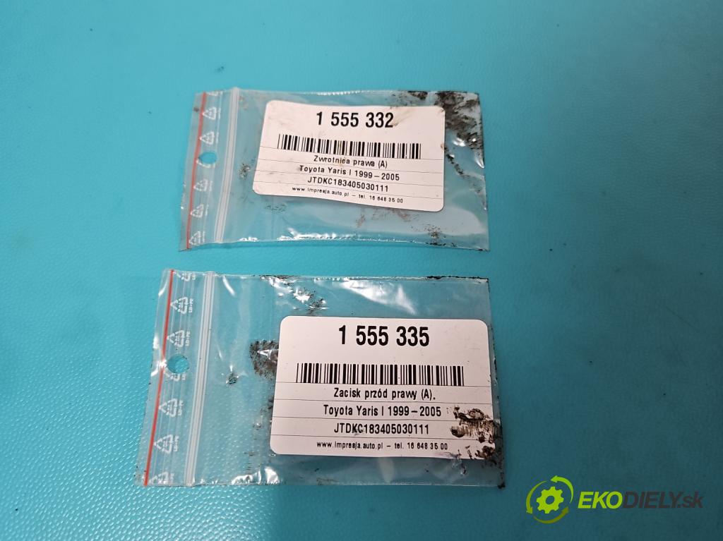 Toyota Yaris I 1999-2005 1.4 D4D 75 HP manual 55 kW 1364 cm3 5- brzdič predné pravý  (Kľučka dverí ostatné)