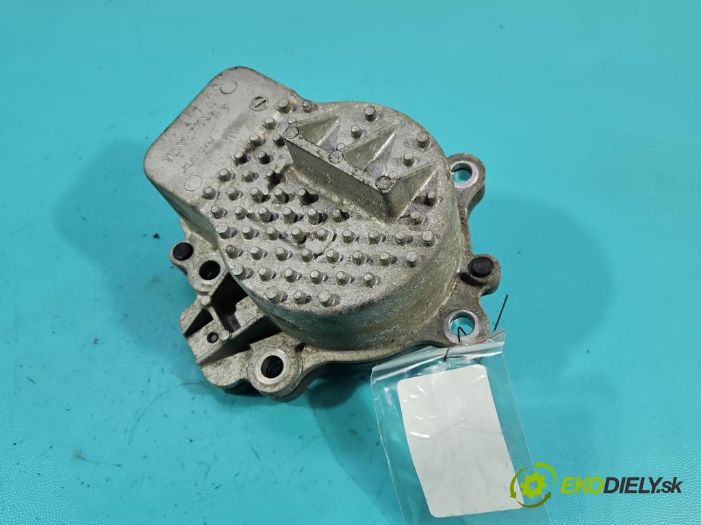 Toyota Auris II 2012-2018 1.8 hybrid 99 hp automatic 73 kW 1798 cm3 5- čerpadlo vody 0714A (Vodní pumpa)