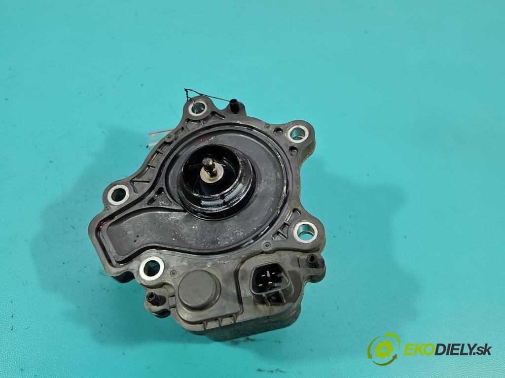 Toyota Auris II 2012-2018 1.8 hybrid 99 hp automatic 73 kW 1798 cm3 5- čerpadlo vody 0714A (Vodní pumpa)