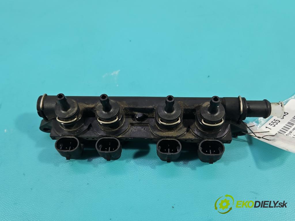 Toyota Auris II 2012-2018 1.8 hybrid 99 hp automatic 73 kW 1798 cm3 5- vstřikovač LPG AEB