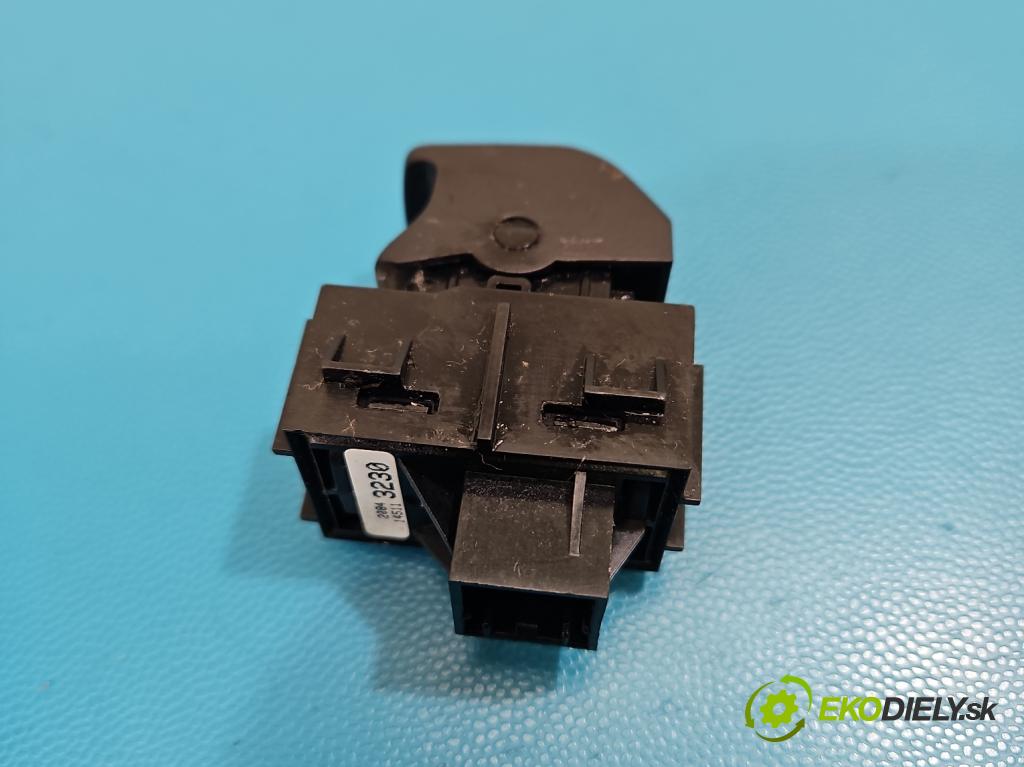 Opel Astra IV 2009-2015 1.7 cdti 125 hp manual 92 kW 1686 cm3 5- Přepínač brzda: ručního 20843230 (Páčky pod volantem)