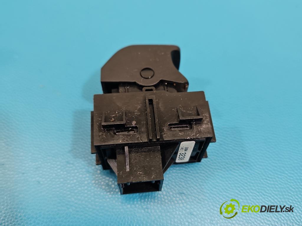 Opel Astra IV 2009-2015 1.7 cdti 125 hp manual 92 kW 1686 cm3 5- Přepínač brzda: ručního 20843230 (Páčky pod volantem)