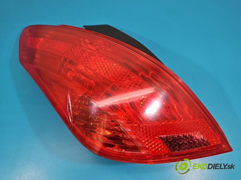 Peugeot 308 I 2007-2013 1.6 hdi 92 HP manual 68 kW 1560 cm3 5- svetlo / reflektor zadné ľavé  (Kľučka dverí ostatné)