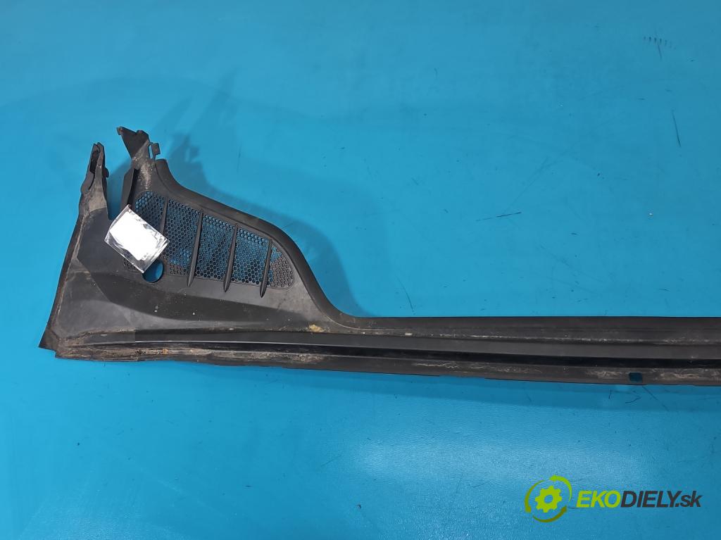 Peugeot 308 I 2007-2013 1.6 hdi 92 HP manual 68 kW 1560 cm3 5- torpédo 9673257380 (Torpédo (plast pod čelným sklom))