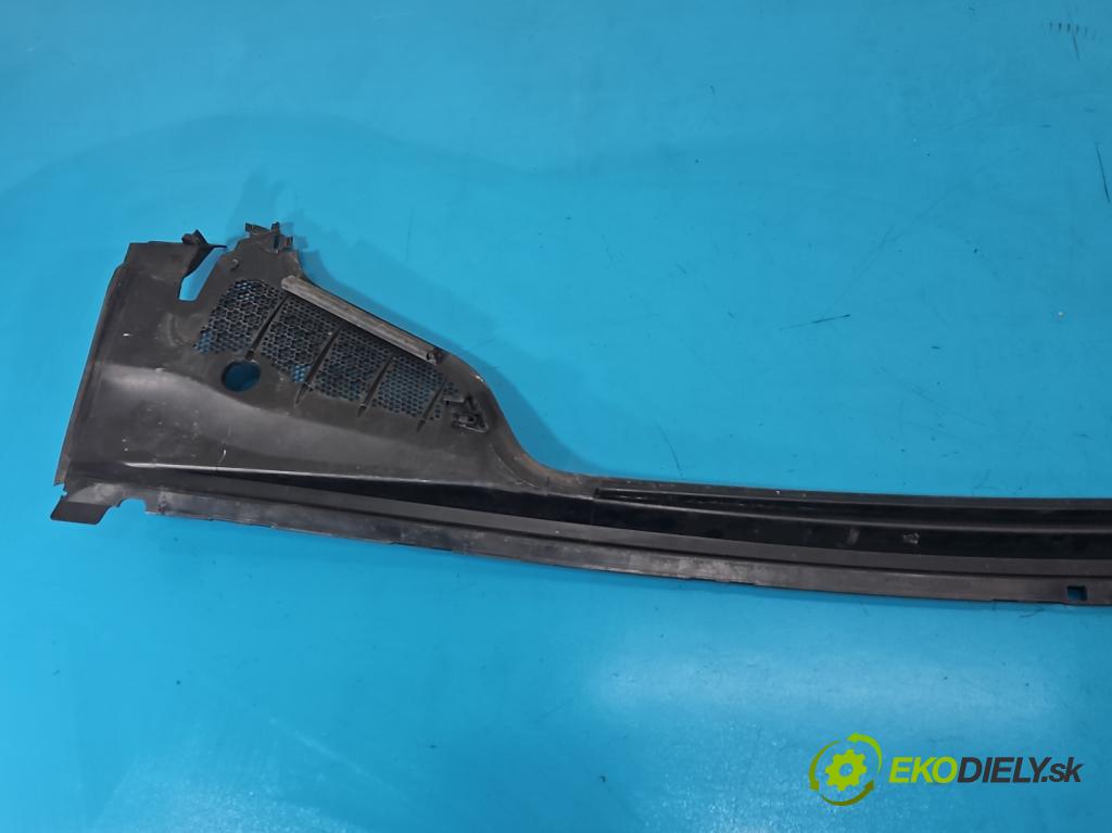 Peugeot 308 I 2007-2013 1.6 hdi 92 HP manual 68 kW 1560 cm3 5- torpédo 9673257380 (Torpédo (plast pod čelným sklom))