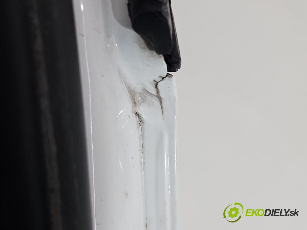 Opel Astra IV 2009-2015 1.7 cdti 125 HP manual 92 kW 1686 cm3 5- dvere zadné pravé  (Kľučka dverí ostatné)