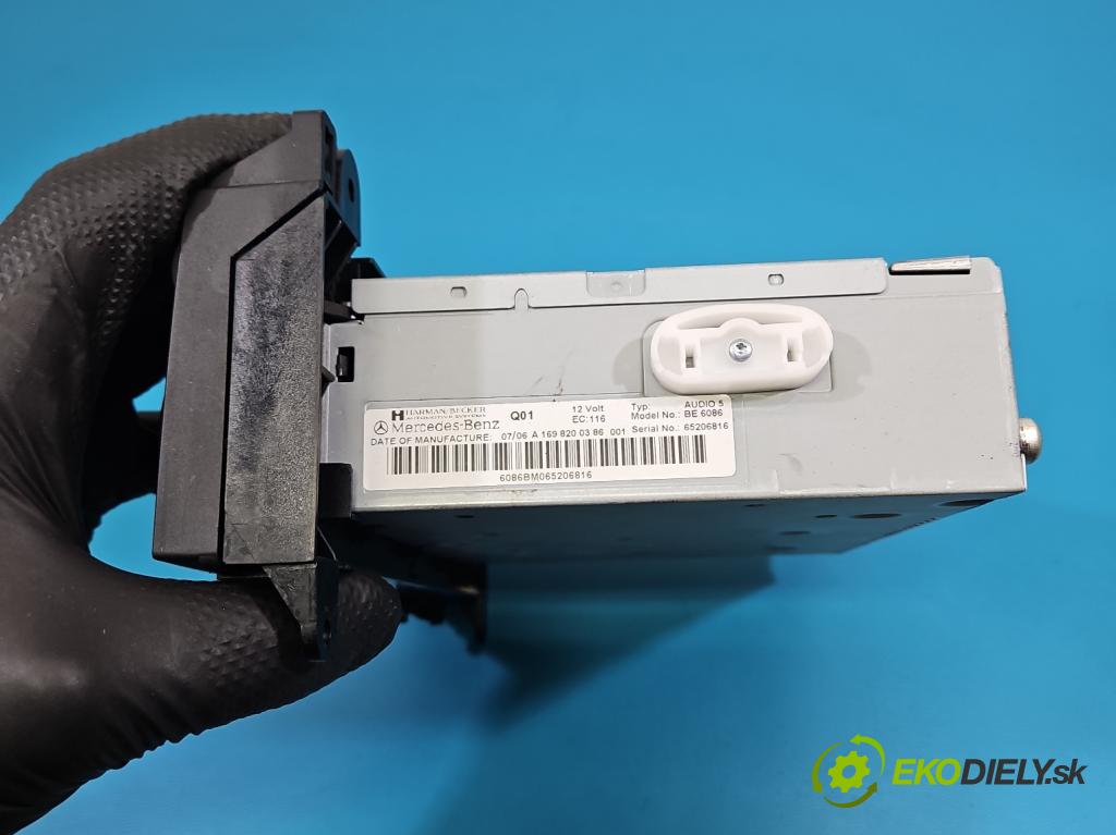 Mercedes B W245 2005-2011 2.0 CDI 109 HP manual 80 kW 1992 cm3 5- Radio originál A1698200386