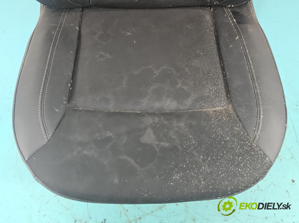 Renault Express 1.5 dci 95 hp manual 70 kW 1461 cm3 5- Sedadlo pravý  (Sedadlo)