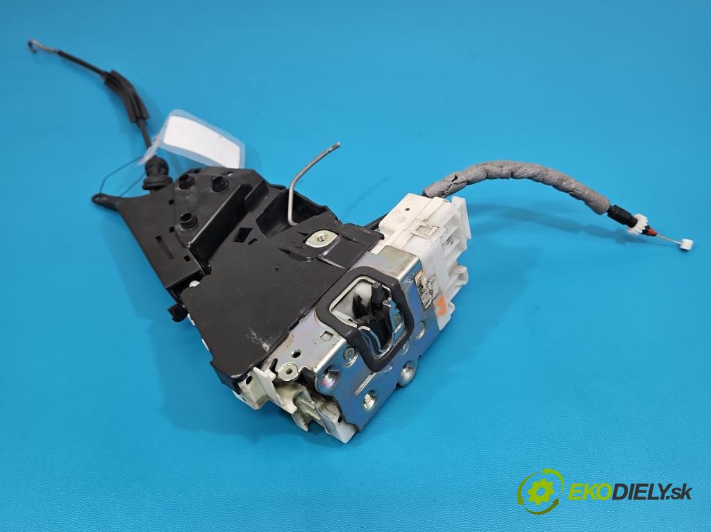 Mercedes B W245 2005-2011 2.0 CDI 109 HP manual 80 kW 1992 cm3 5- zámok predné pravý 1697202835