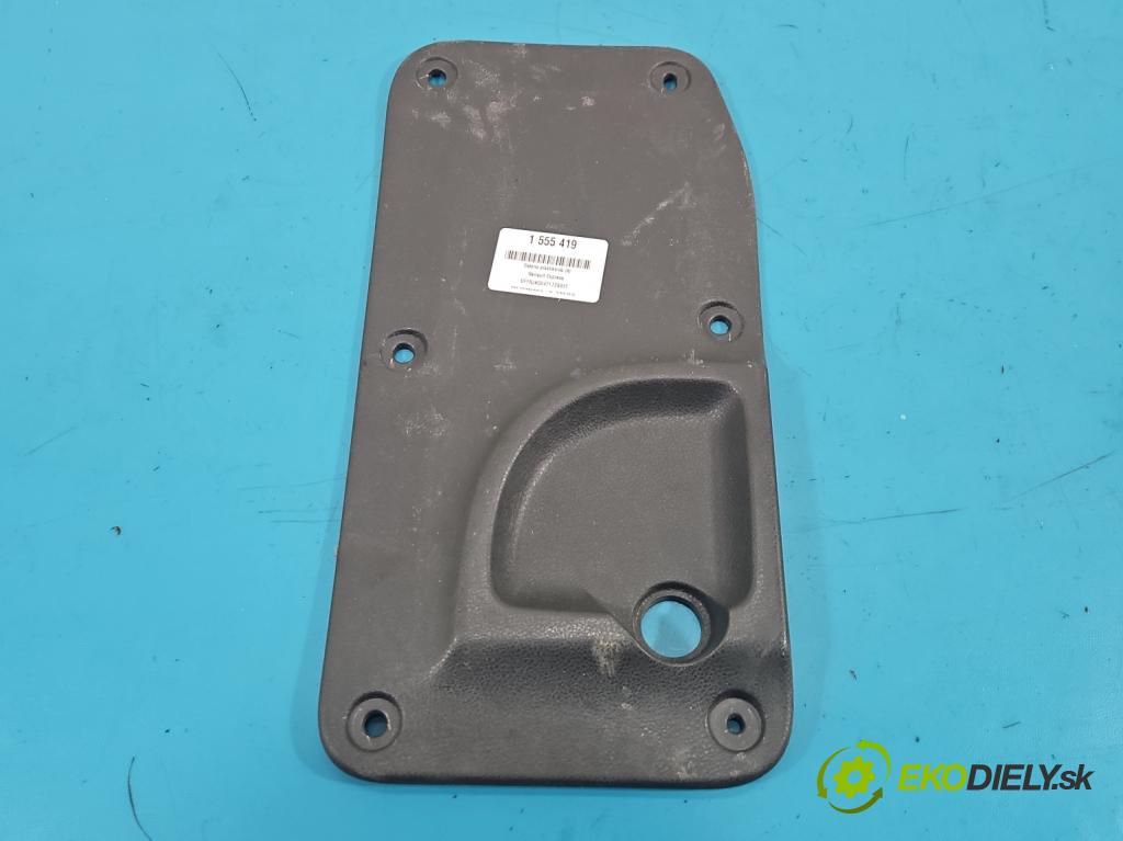 Renault Express 1.5 dci 95 hp manual 70 kW 1461 cm3 5- kryt plastová 909004365R