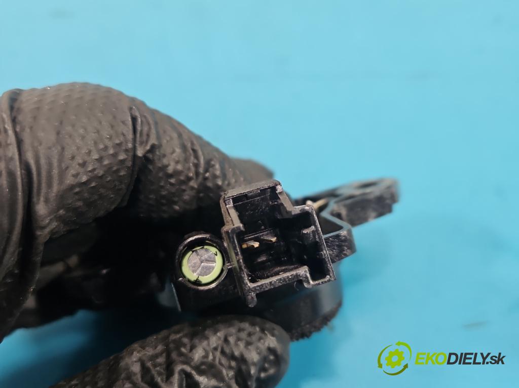 Volvo S90 2016- 2.0 T 320KM automatic 235 kW 1969 cm3 4- Reproduktor 31350430