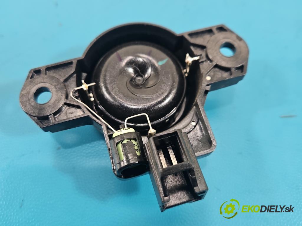 Volvo S90 2016- 2.0 T 320KM automatic 235 kW 1969 cm3 4- Reproduktor 31350430