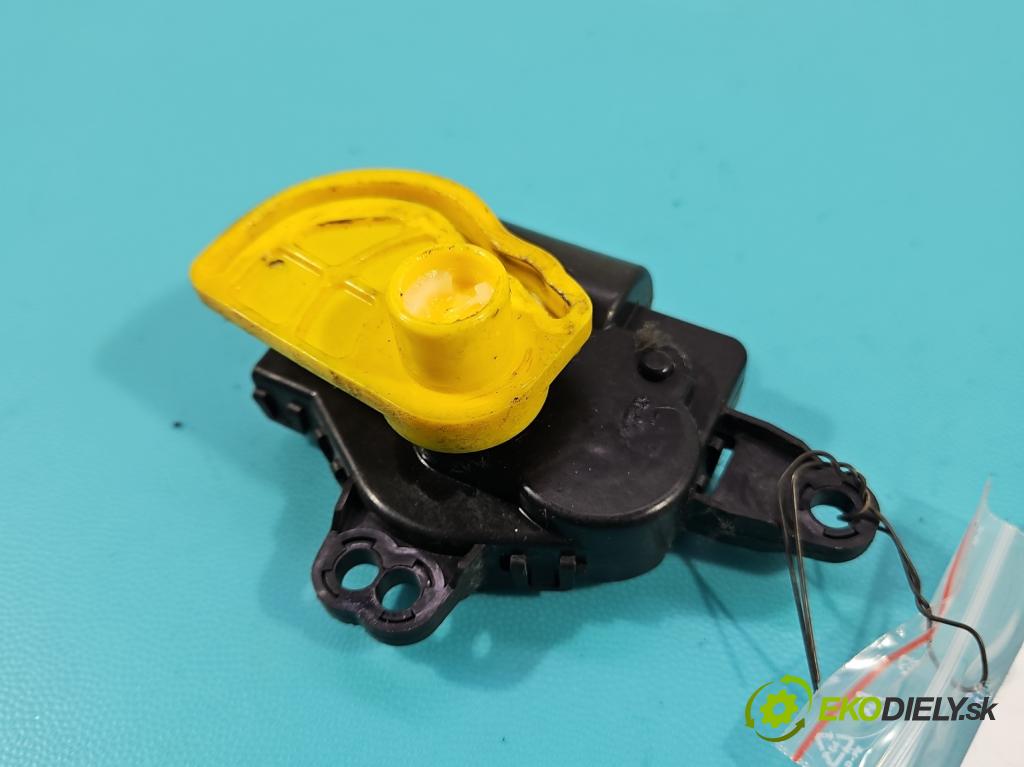 Kia Sportage III 2010-2015 2.0 crdi 136hp automatic 100 kW 1995 cm3 5- motorek topení D267-AP9AA01