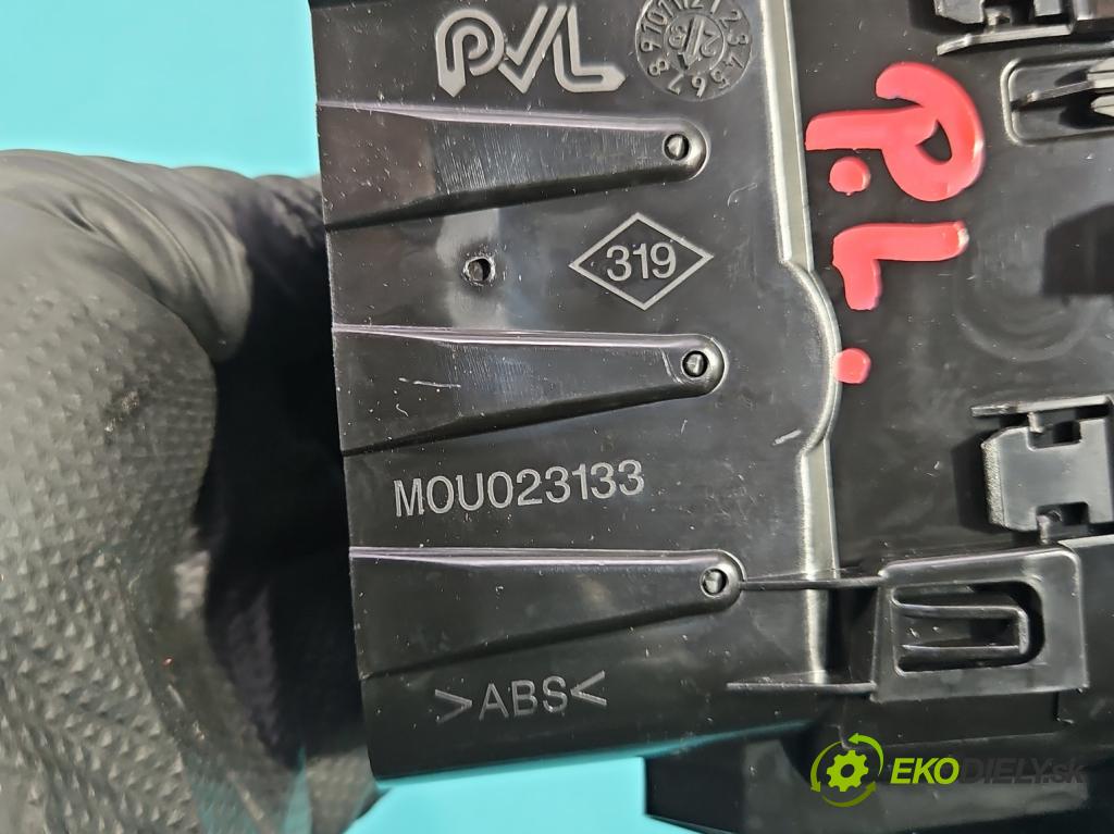 Renault Express 1.5 dci 95 HP manual 70 kW 1461 cm3 5- Mřížka: kúrenia ostatné 687606774R