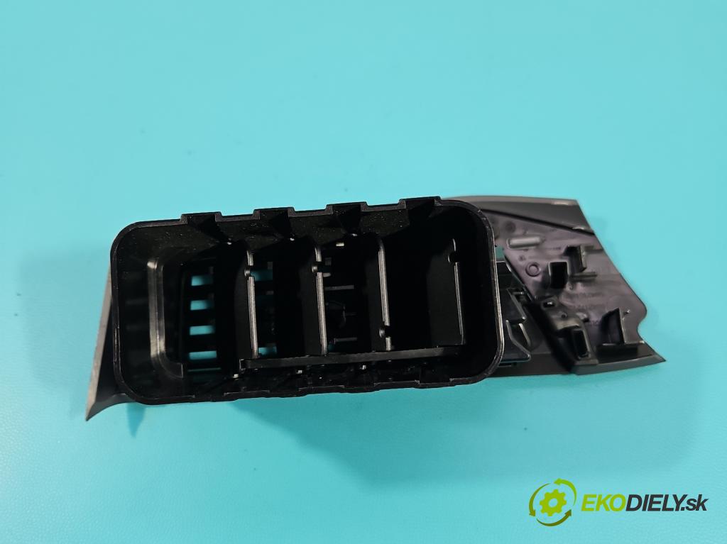 Renault Express 1.5 dci 95 HP manual 70 kW 1461 cm3 5- Mřížka: kúrenia ostatné 687606774R