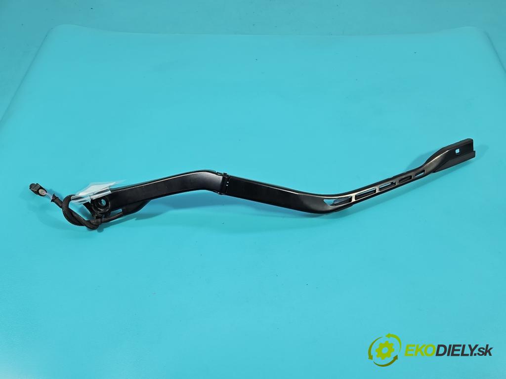 Volvo S90 II 2016- 2.0 T 320KM automatic 235 kW 1969 cm3 4- rameno stěrače levé 31440420