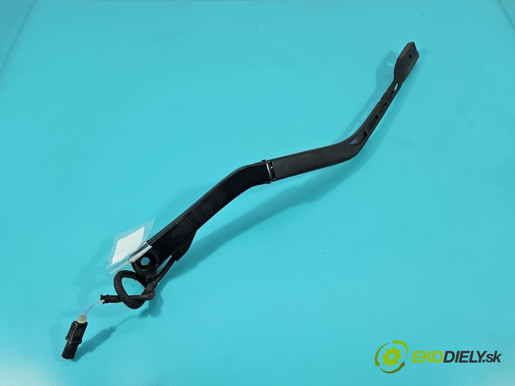 Volvo S90 II 2016- 2.0 T 320KM automatic 235 kW 1969 cm3 4- rameno stěrače levé 31440420