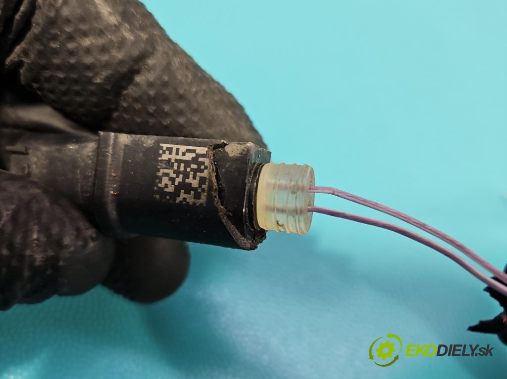 Volvo S90 II 2016- 2.0 T 320KM automatic 235 kW 1969 cm3 4- rameno stěrače levé 31440420