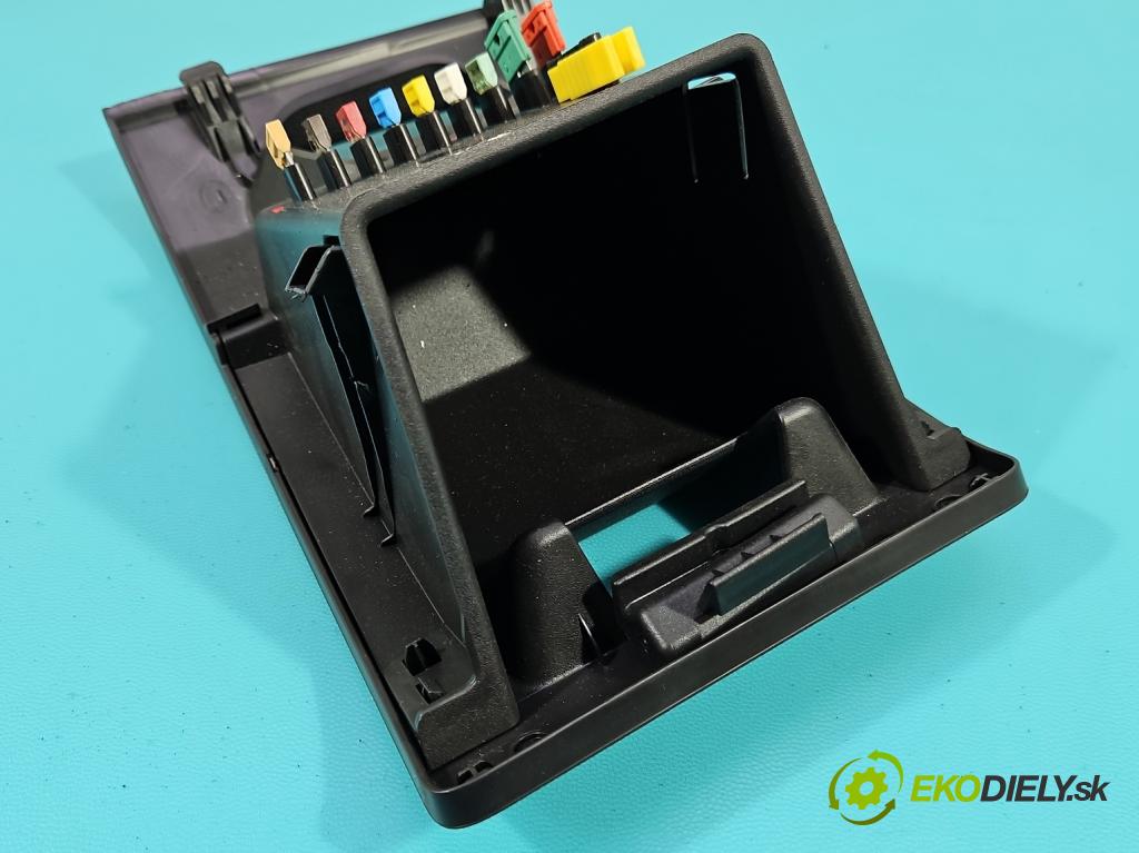 Renault Express 1.5 dci 95 HP manual 70 kW 1461 cm3 5- kastlík