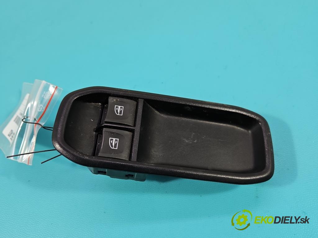 Renault Express 1.5 dci 95 HP manual 70 kW 1461 cm3 5- prepínač okien spätných zrkadiel 809619758R