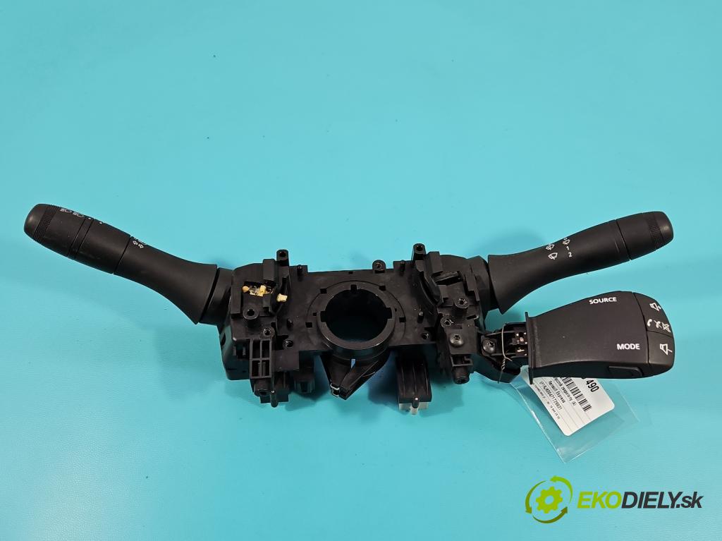 Renault Express 1.5 dci 95 hp manual 70 kW 1461 cm3 5- Přepínač sdružený 255671844R (Páčky pod volantem)