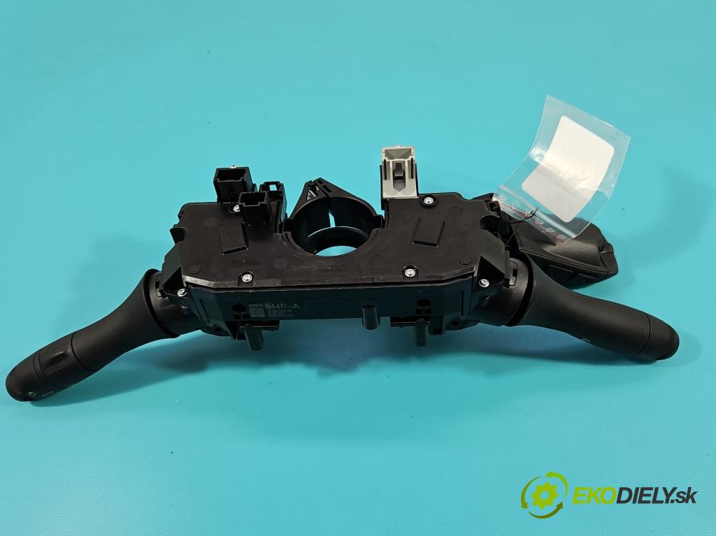 Renault Express 1.5 dci 95 hp manual 70 kW 1461 cm3 5- Přepínač sdružený 255671844R (Páčky pod volantem)