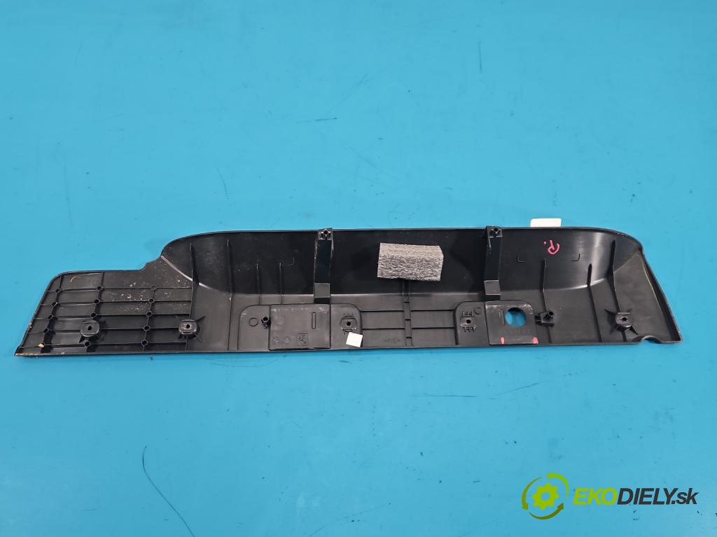 Renault Express 1.5 dci 95 hp manual 70 kW 1461 cm3 5- kryt plastová 828721131R