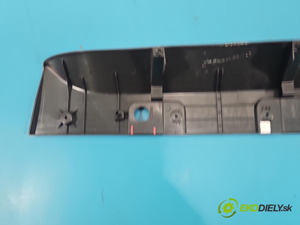 Renault Express 1.5 dci 95 hp manual 70 kW 1461 cm3 5- kryt plastová 828736113R