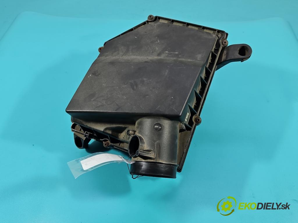 Volvo S90 II 2016- 2.0 T 320KM automatic 235 kW 1969 cm3 4- obal filtra vzduchu 31370229 (Kryt vzduchového filtru)