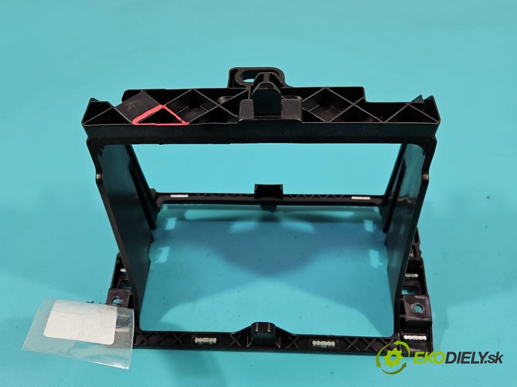 Renault Express 1.5 dci 95 HP manual 70 kW 1461 cm3 5- Upevnenie: 681326595R