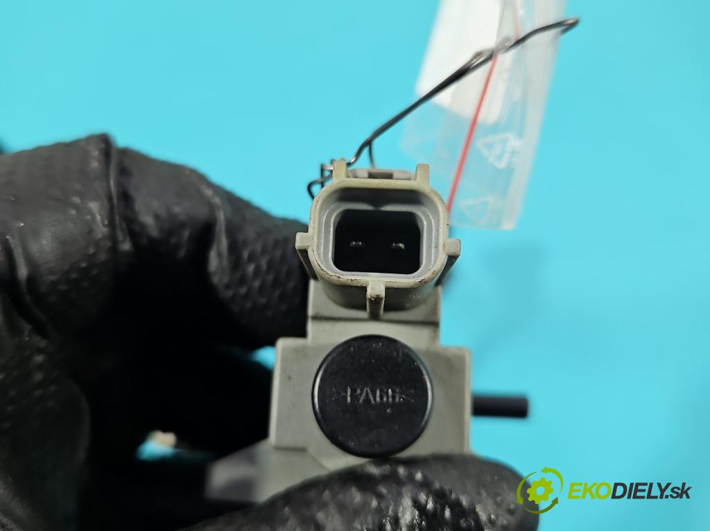 Jaguar XF II X260 2015- 3.0 V6 340KM automatic 250 kW 2995 cm3 4- ventil vakuum: 8W93-9L490-BA (Ventil)