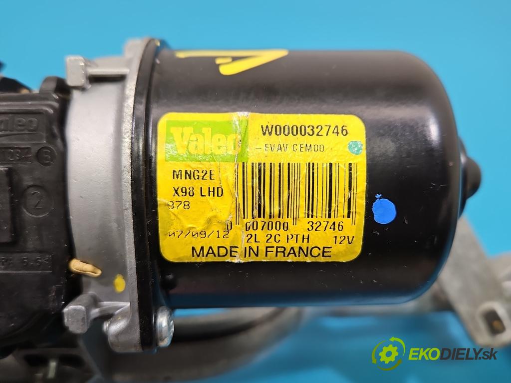 Renault Clio IV 2012-2020 1.2 16V 73 hp manual 54 kW 1149 cm3 5- motor stěračů přední 288004542R