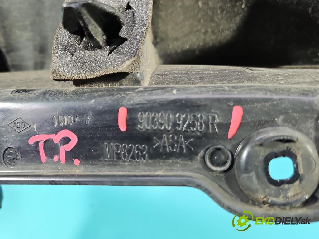 Renault Express 1.5 dci 95 hp manual 70 kW 1461 cm3 5- kryt plastová 903909258R