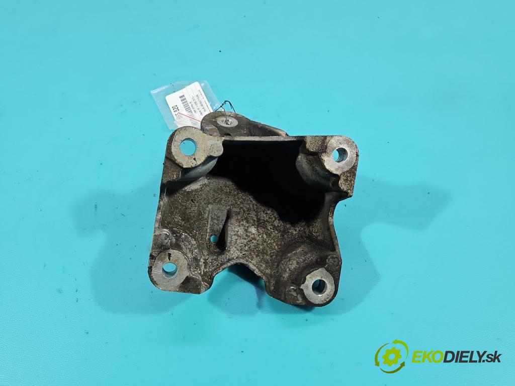 Jaguar XF II X260 2015- 3.0 V6 340KM: automatic 250 kW 2995 cm3 4- držiak motora GX63-6037-BA