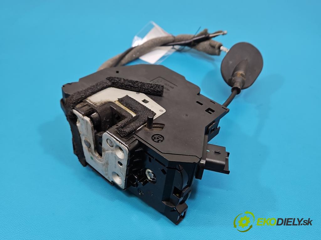 Renault Clio IV 2012-2020 1.2 16V 73 HP manual 54 kW 1149 cm3 5- zámok zadné ľavý 825015591R