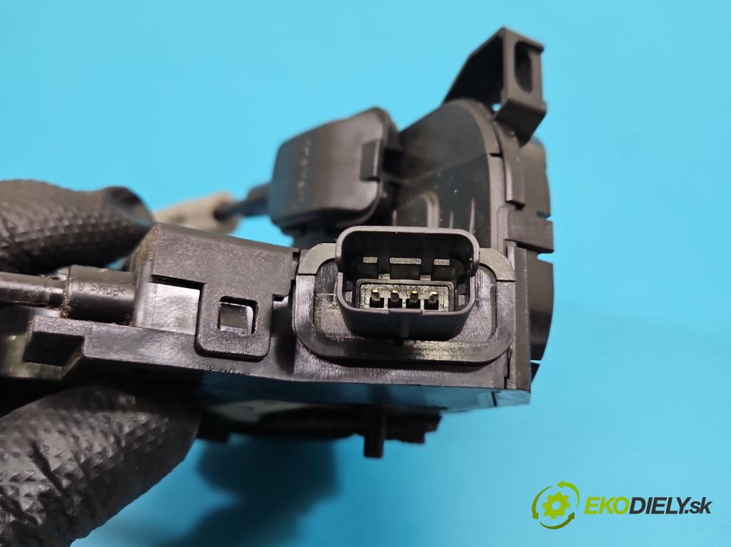 Renault Clio IV 2012-2020 1.2 16V 73 HP manual 54 kW 1149 cm3 5- zámok zadné ľavý 825015591R