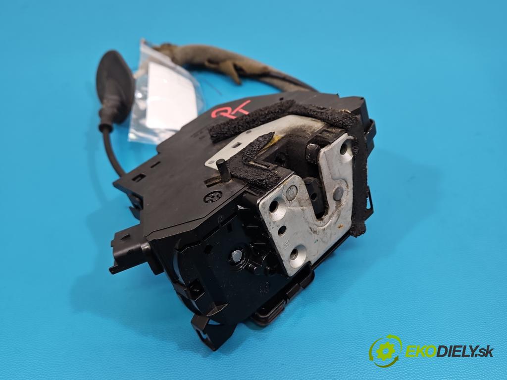 Renault Clio IV 2012-2020 1.2 16V 73 HP manual 54 kW 1149 cm3 5- zámok zadné pravý 825000767R