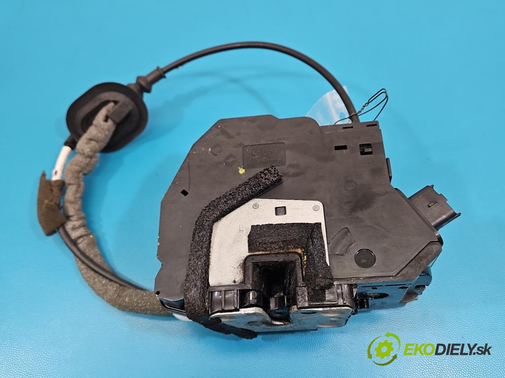 Renault Clio IV 2012-2020 1.2 16V 73 HP manual 54 kW 1149 cm3 5- zámok predné ľavý 805011929R