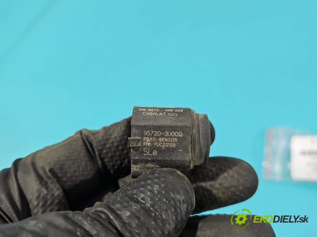 Kia Sportage III 2010-2015 2.0 crdi 136 HP automatic 100 kW 1995 cm3 5- snímač parkovaní: 95720-3U000