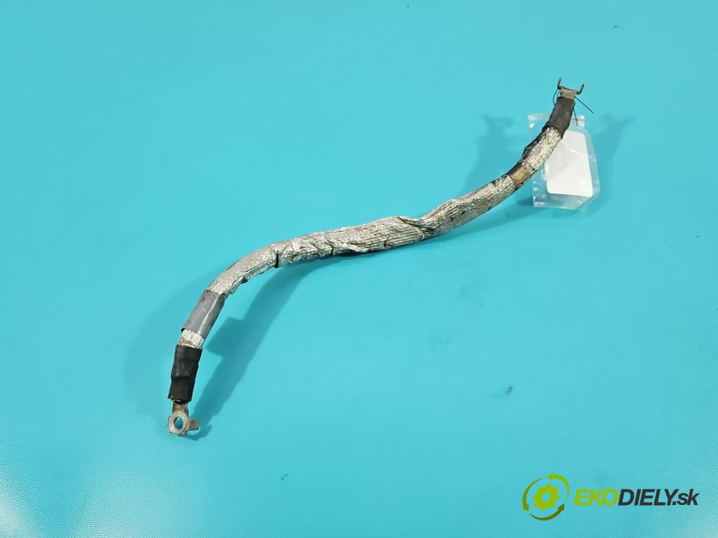 Jaguar XF II X260 2015- 3.0 V6 340KM: automatic 250 kW 2995 cm3 4- Zväzok: ostatné GX63-F260145-AA